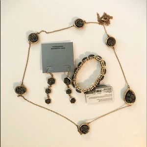 Black and Gold Necklace, Bracelet & Earrings (NWT)